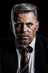 嫌味な上司からのストレスを軽減する方法は？