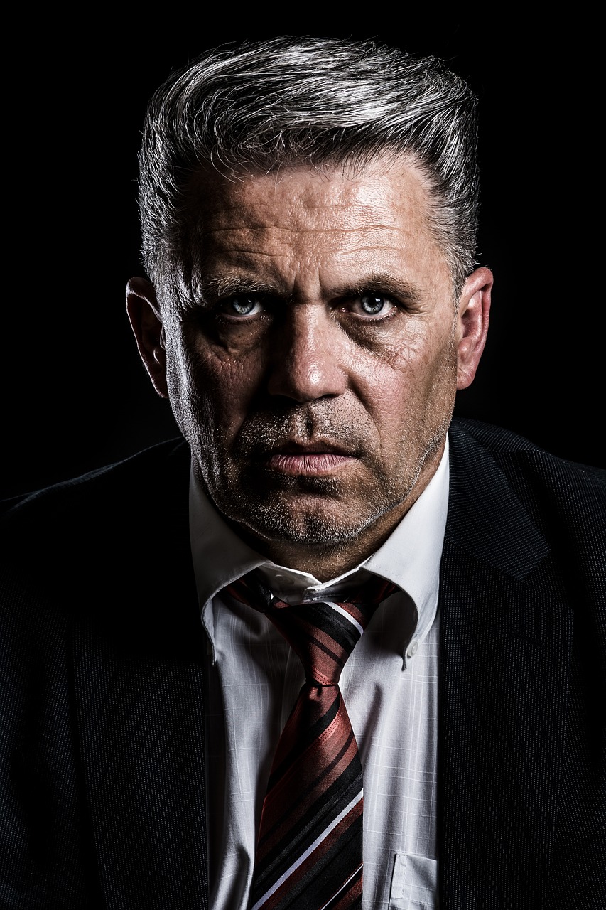 嫌味な上司からのストレスを軽減する方法は？