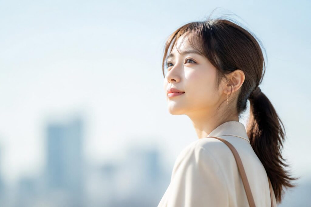 20代女性が仕事で週休を休めない理由とは？