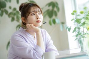 ハローワークの使い方を20代女性に向けて解説しますか？